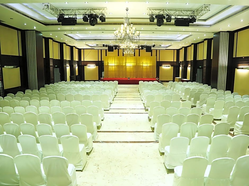 Anandha Inn Convention Centre and Suites