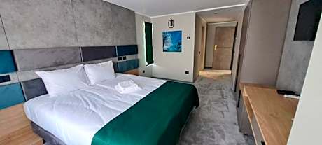 Double Room with Lake View