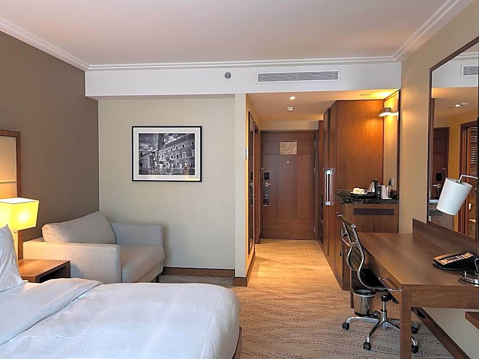 DoubleTree By Hilton Hotel & Conference Centre Warsaw