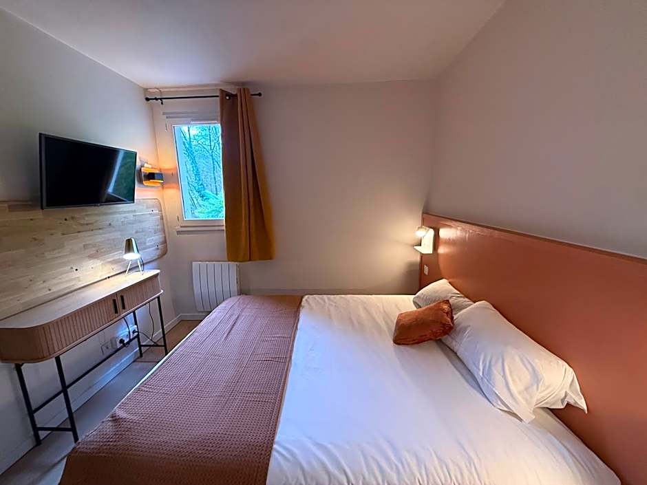 Logis Hôtel La Cascade - Lyon Nord