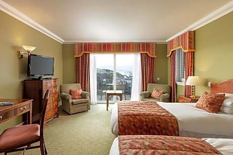 Superior Sea View Twin room with Balcony