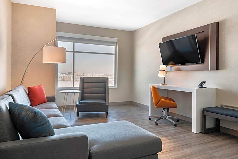 Cambria Hotel Bloomington Mall of America Minneapolis Airport