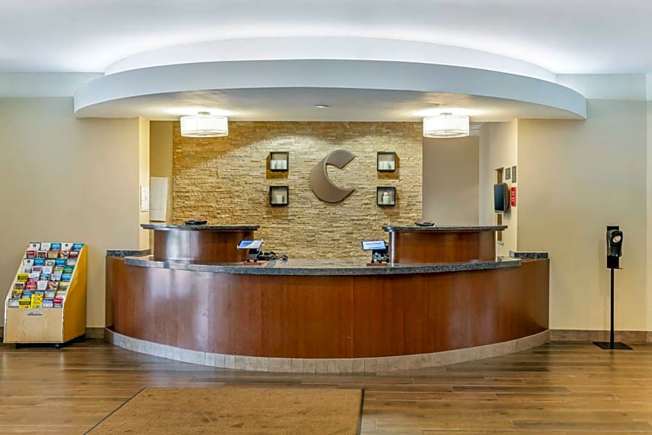 Comfort Suites At Virginia Center Commons
