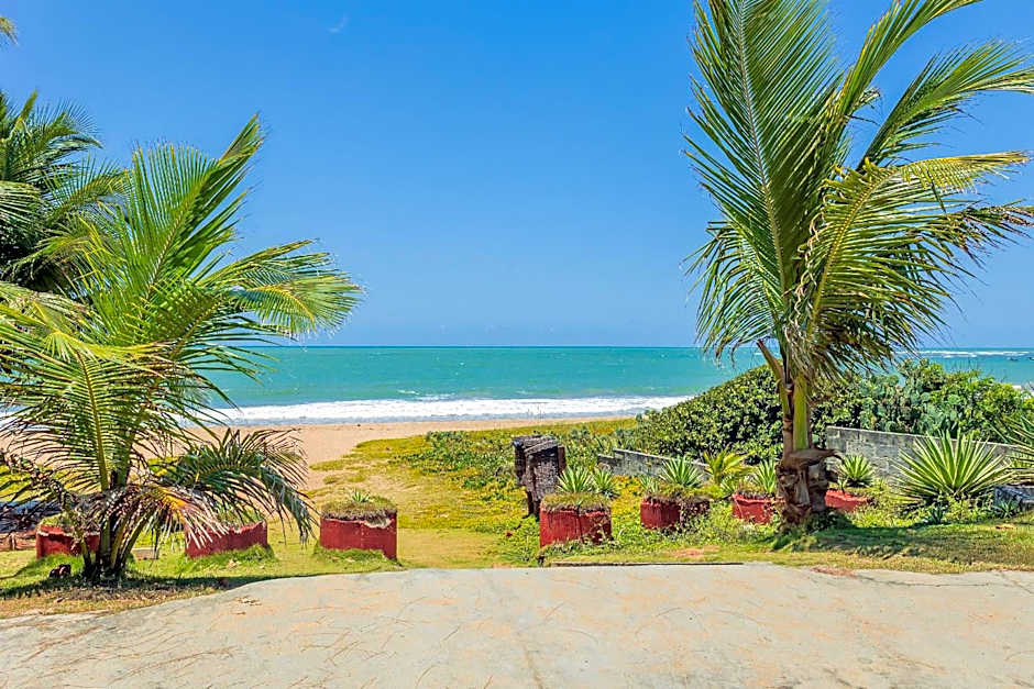 IT84 Wonderful 4-Suite Apartment, Right on the Beach - Itacimirim