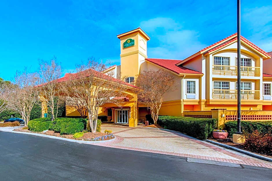 La Quinta Inn & Suites by Wyndham Raleigh Durham International Airport