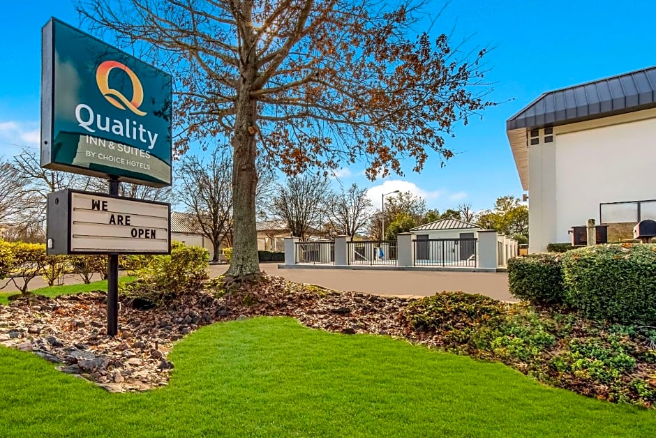 Quality Inn & Suites