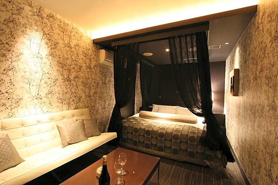 Hotel VARKIN