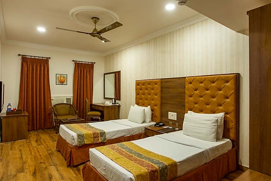 Hotel The Grand Regency