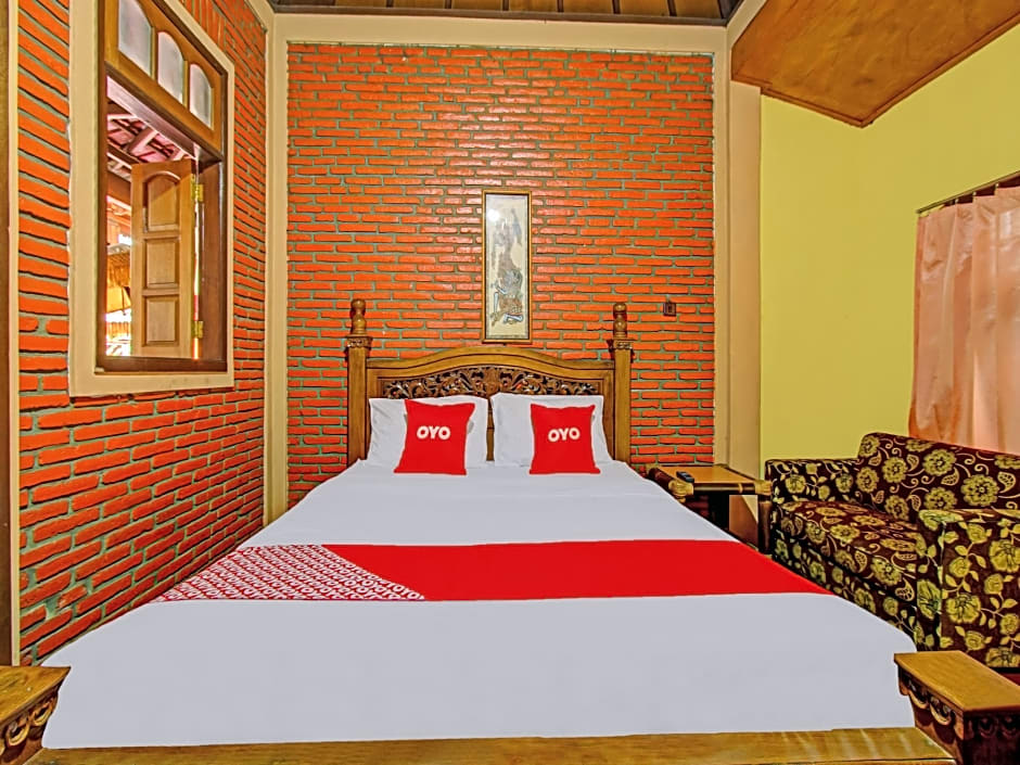 OYO 90031 Villa Papada