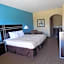 Moulton Inn & Suites By OYO
