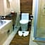 Mayflower Grande Hotel