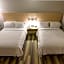 Holiday Inn Express & Suites Dayton East - Beavercreek by IHG