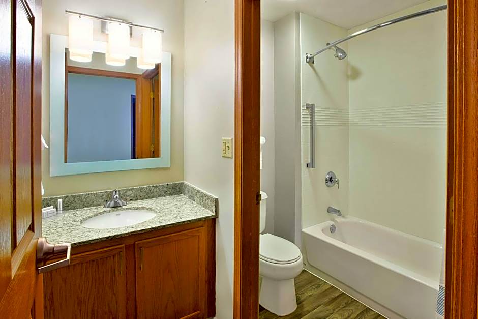 TownePlace Suites by Marriott Milwaukee Brookfield