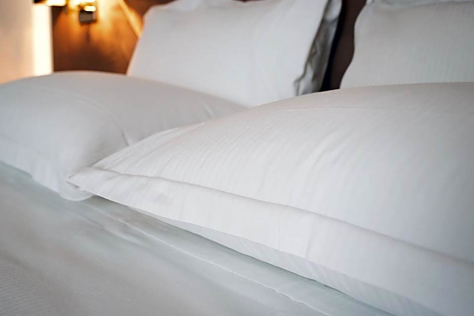 M2 Hotel