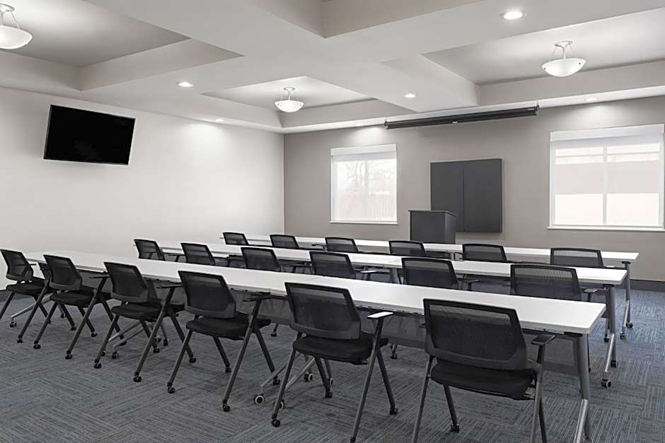 Holiday Inn Express and Suites Snyder By IHG