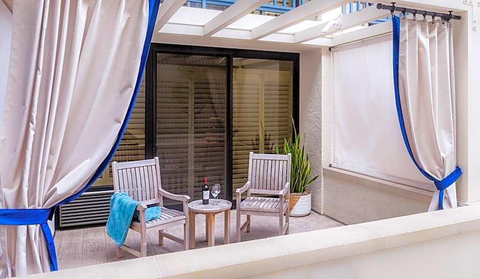 Portola Hotel and Spa