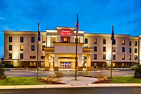 Hampton Inn & Suites Lansing West