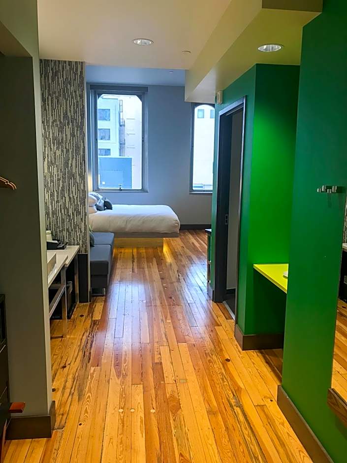 CityFlatsHotel - Grand Rapids, an Ascend Collection Hotel