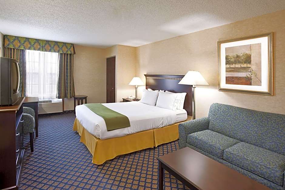 Holiday Inn Express Hotel & Suites Sunbury-Columbus Area By IHG
