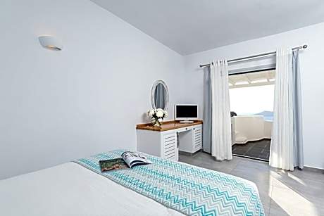 Prestige with Hot tub, Caldera View