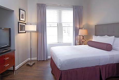 Premier Luxury King Room