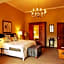 Leeuwenbosch Country House - Amakhala Game Reserve
