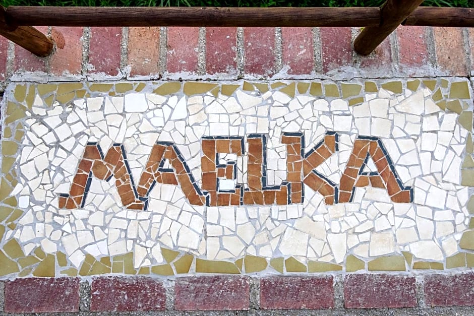 Maelka Belvedere