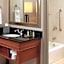 DoubleTree Suites by Hilton Hotel Seattle Airport - Southcenter