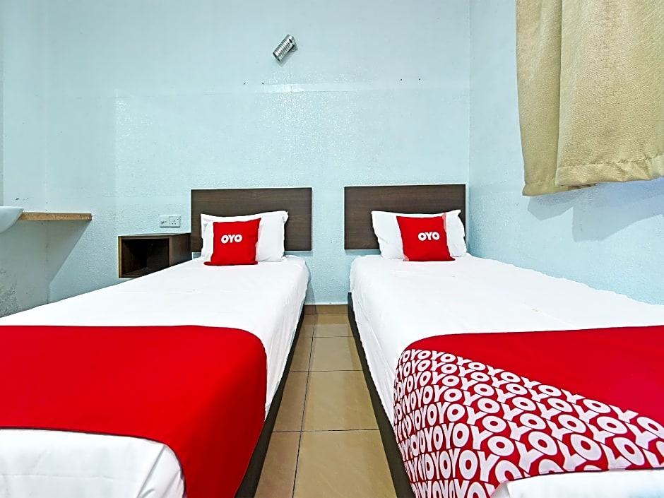 OYO 90559 Ummul Motel C Mart