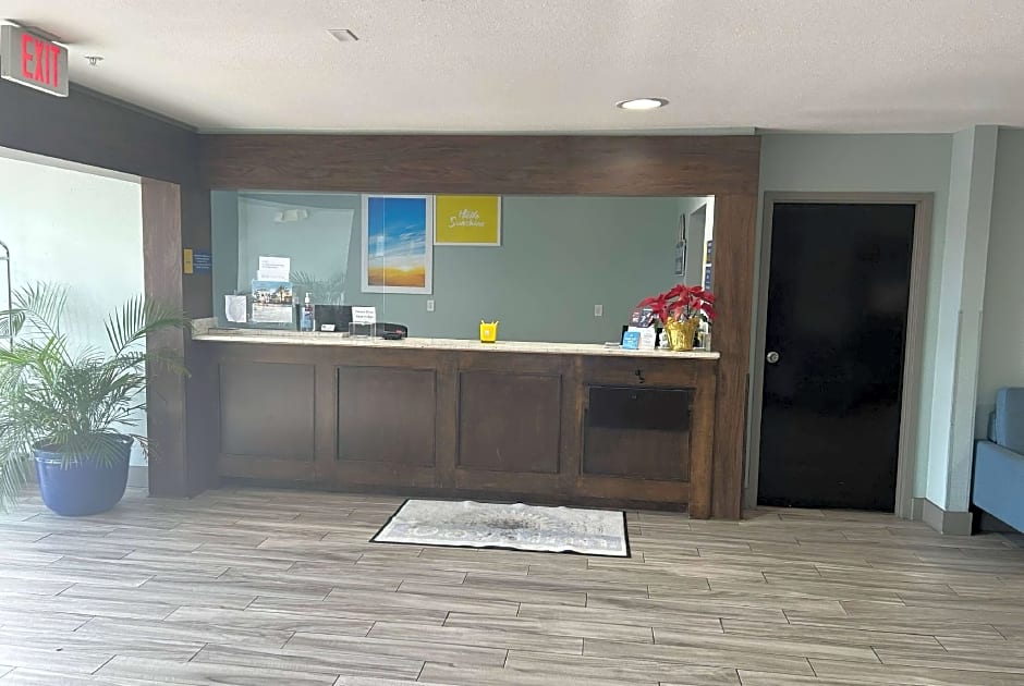 Days Inn by Wyndham Panama City/Callaway