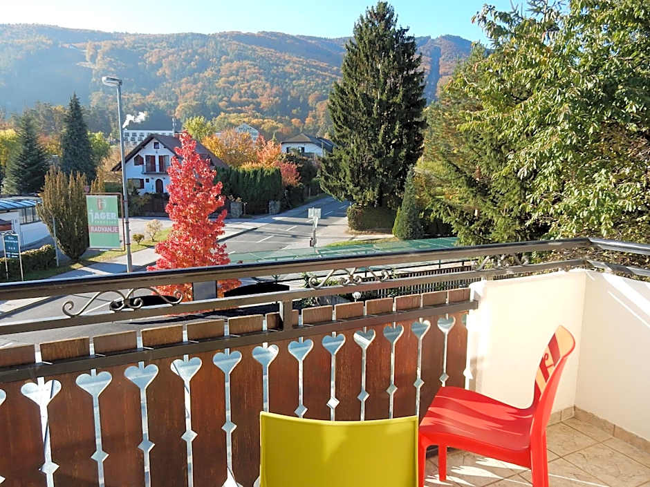 Garni Hotel & Apartments Terano