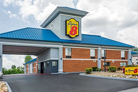 Super 8 by Wyndham Dandridge