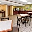 Days Inn & Suites by Wyndham Madison Heights MI