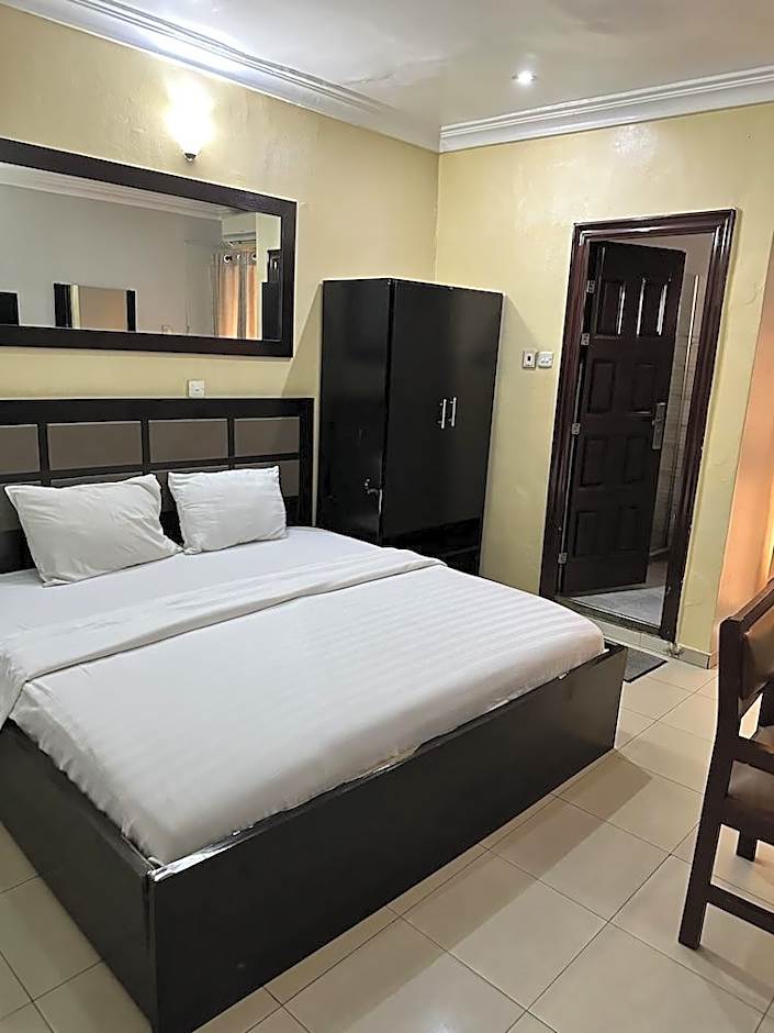 Whitehouse Hotel and Conference Centre