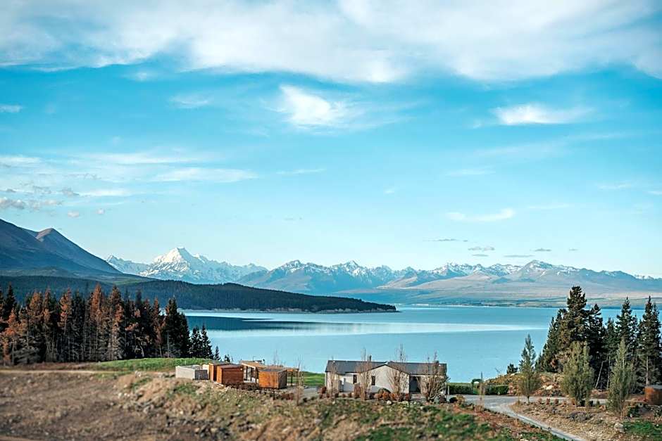 Mt Cook Lakeside Retreat