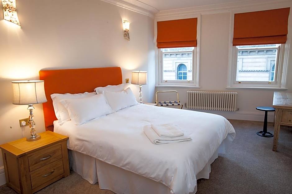 Photo 1 of 8 of Standard Double Room with Shared Bathroom