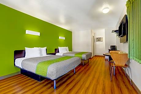 2 Full Beds | Non-Smoking