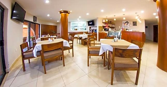 Hotel Playa Del Sol