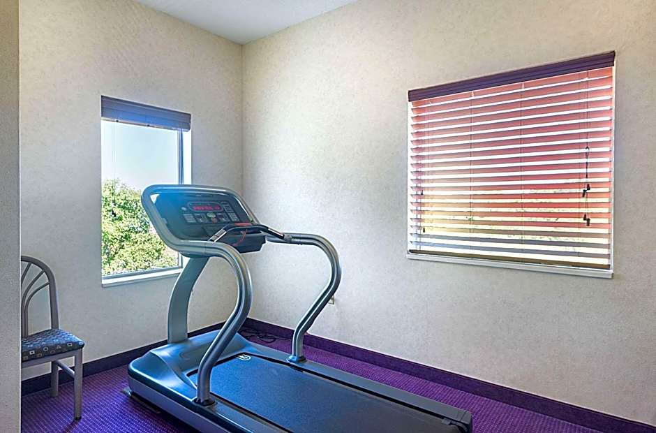 Sleep Inn & Suites Bay View Acme - Traverse City