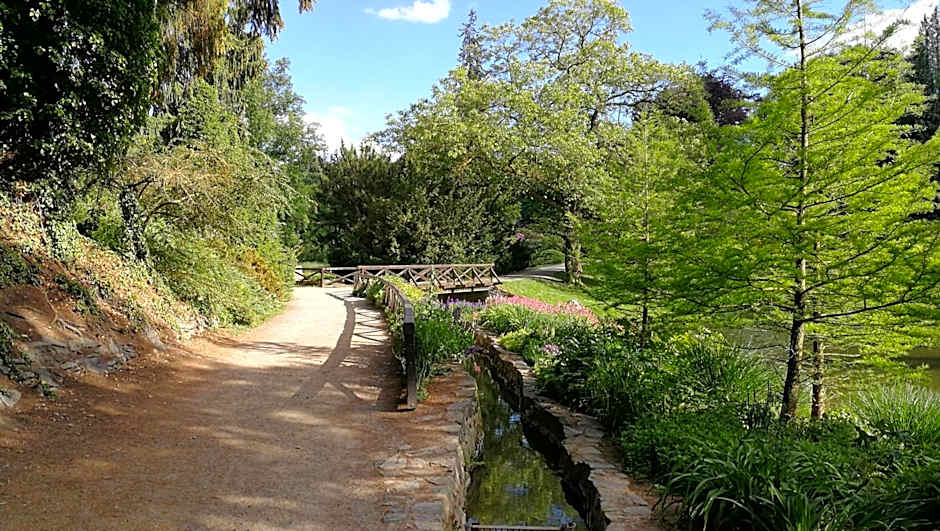 Hotel Tulipan Pruhonice