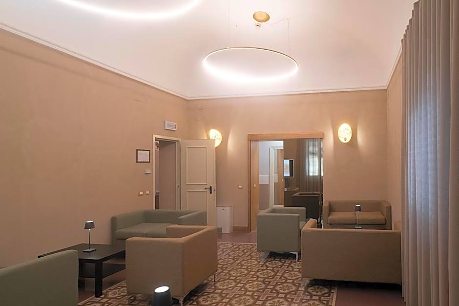 Hotel Tonic