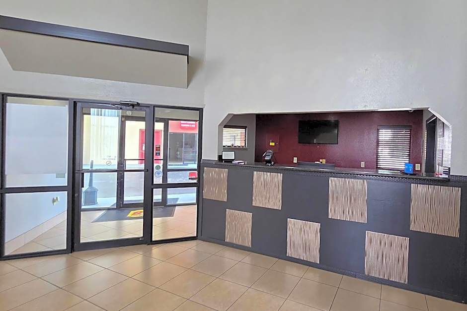 Super 8 by Wyndham Richland MS