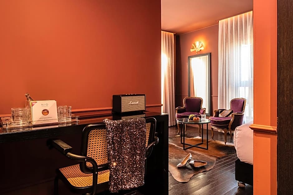 Casa Suzanna Tel-Aviv קאסה סוזנה נחלת בנימין