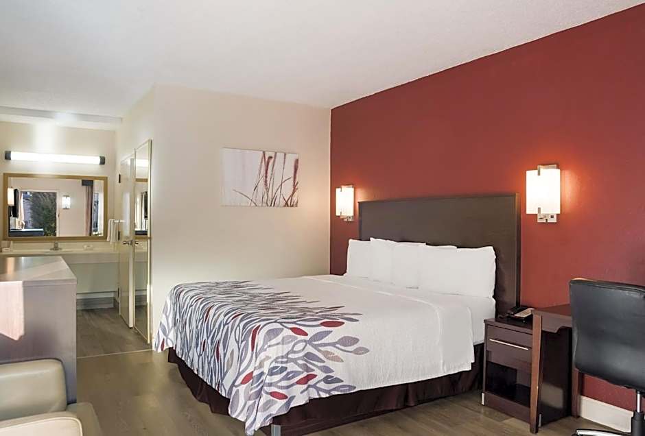 Red Roof Inn Tupelo
