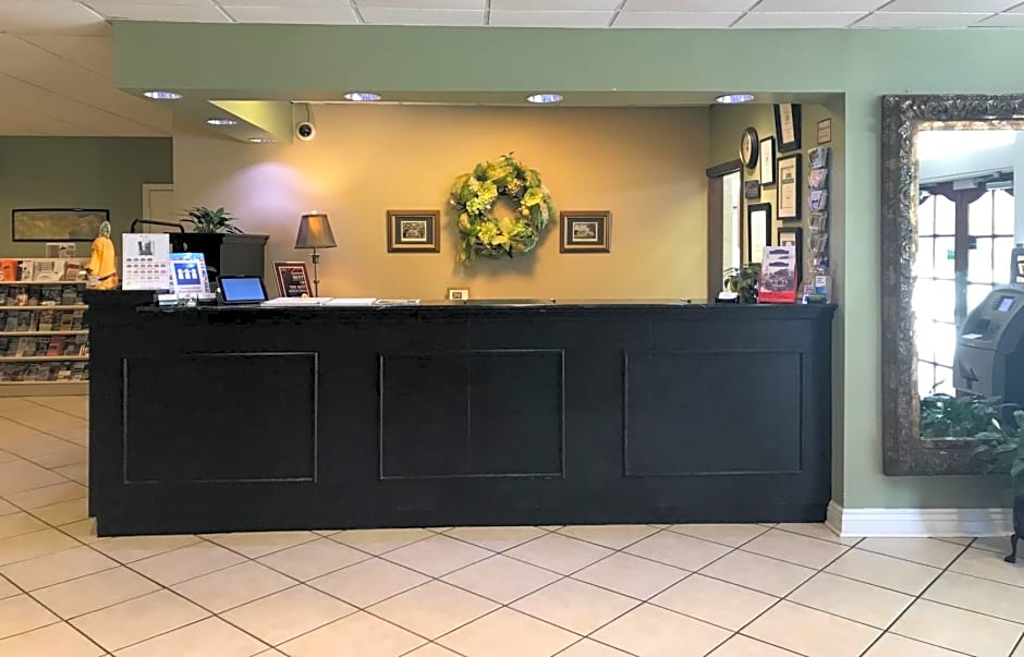 Carmel Inn And Suites Thibodaux