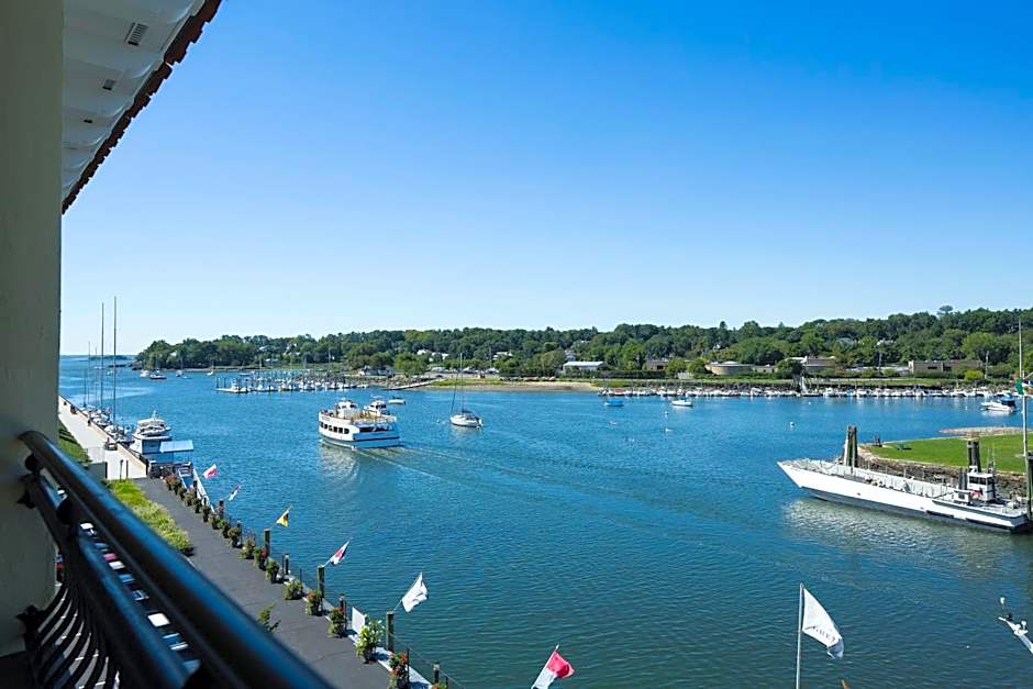 Delamar Greenwich Harbor