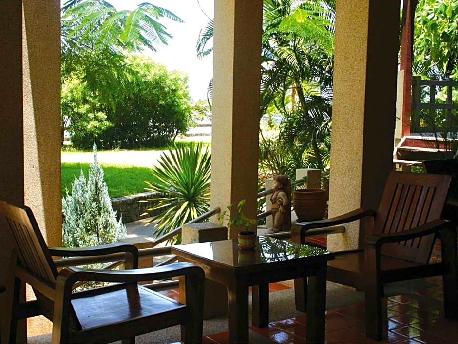 Krabi City Seaview Hotel