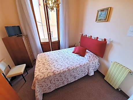 Double Room - Annex