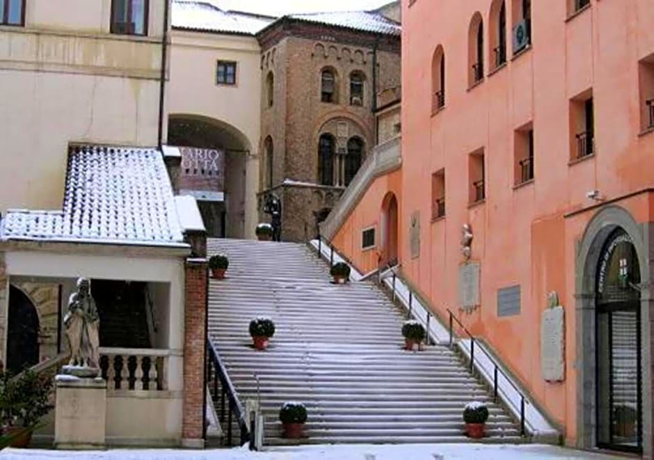 Hotel Eden