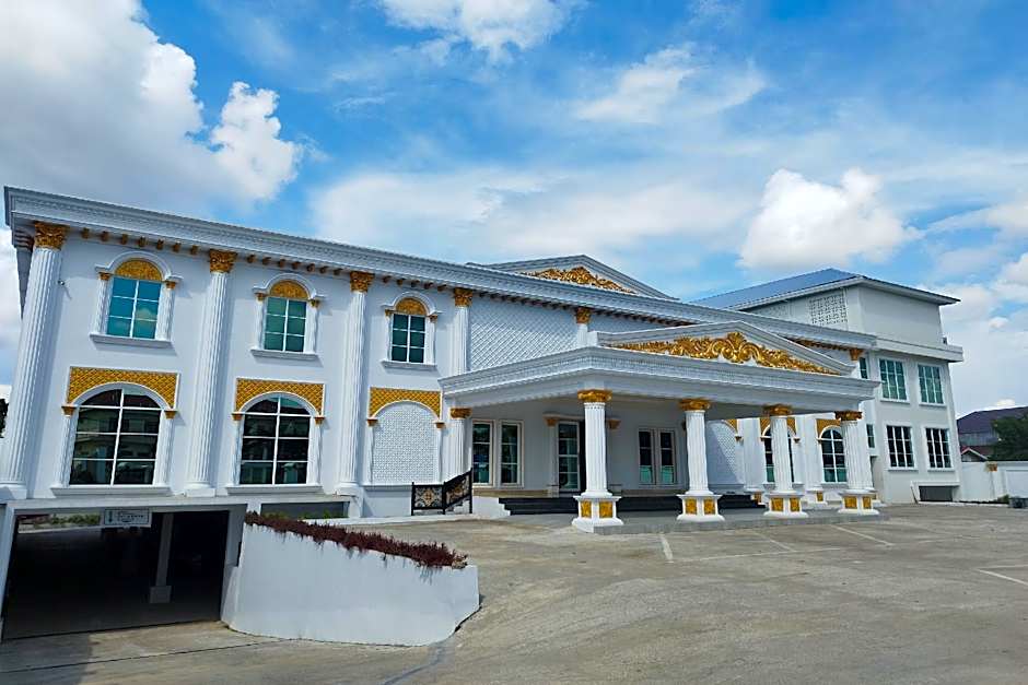 Maulidia Hotel Syariah & Convention Center